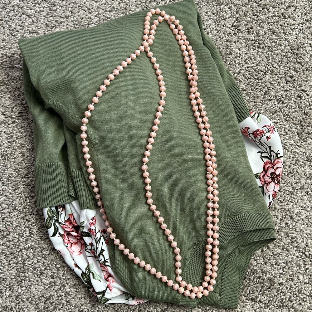 Women’s wrap necklace